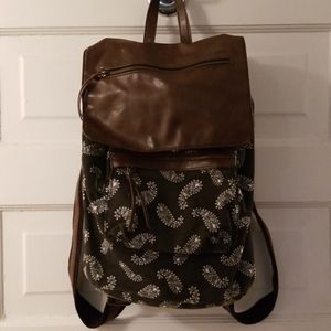 Brandy Melville Backpack drawstring top paisley